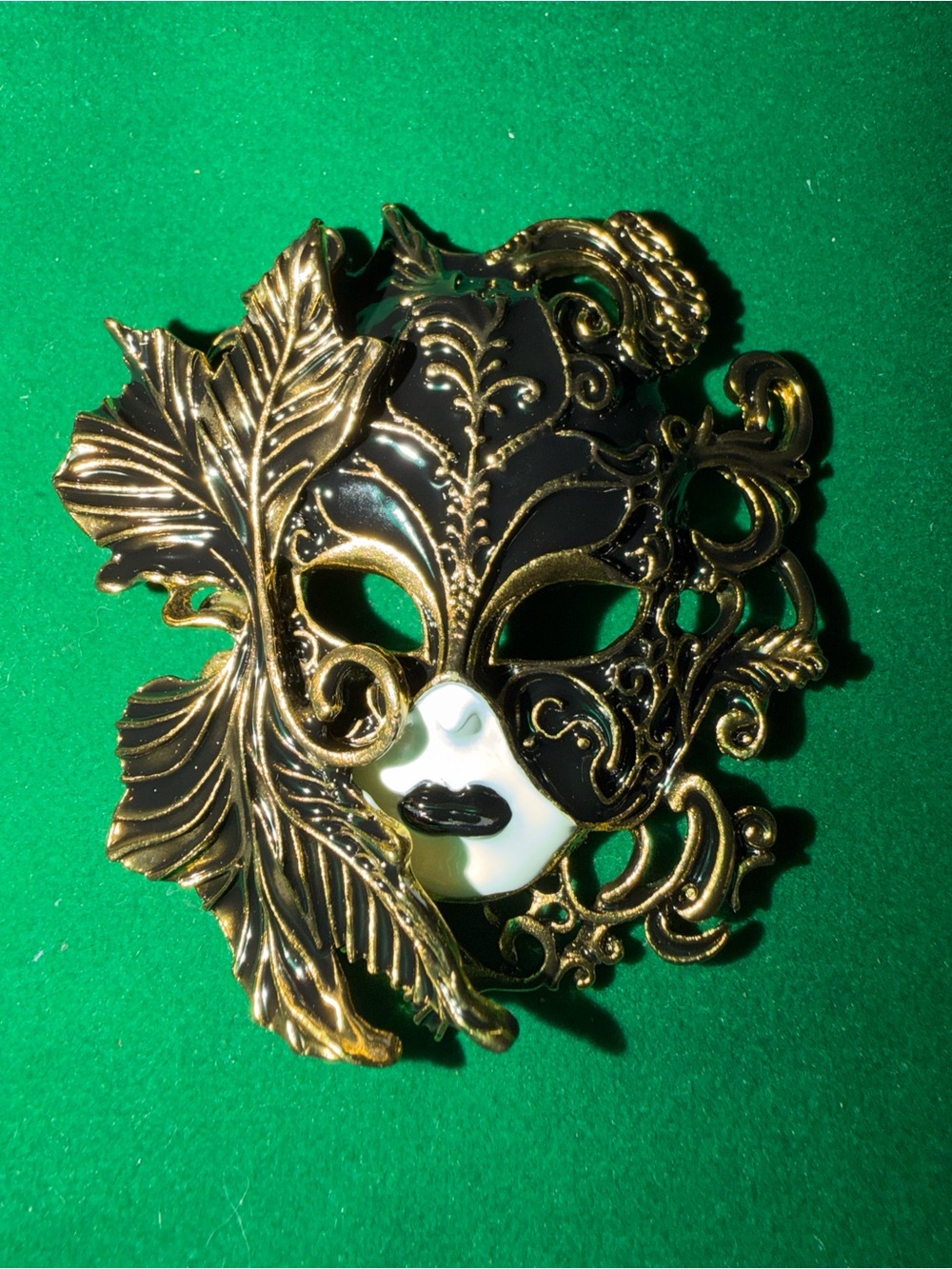 Vintage Style Venetian Masquerade Mask Brooch Pendant Black Enamel Gold Tone